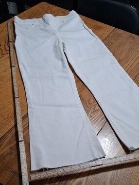 SPANX Jeans Womens WHITE CREAM LARGE BOOTCUT FLARE DENIM Used BOOT CUT KICK